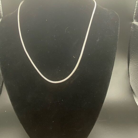 16” sterling silver 925 India wheat chain with spring lock clasp 2mm - Picture 5 of 13